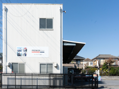 【埼玉県 上尾市】 車のトラブルに駆け付けるロードサービススタッフ