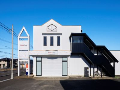 【愛知県 一宮市】 車のトラブルに駆け付けるロードサービススタッフ